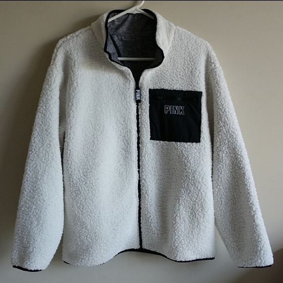 Size S🌷PINK VS SHERPA REVERSIBLE JACKET. - Picture 4 of 8